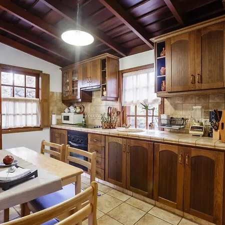 Villa Etna Brena Baja
